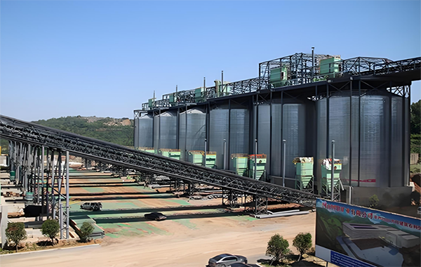 Large aggregate silo.png