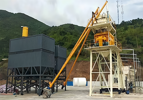 Compact concrete batching plants